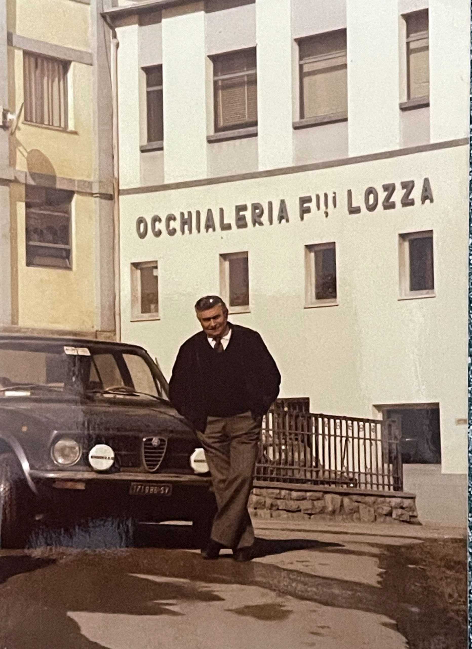 fine anni 70, quando gli occhiali si andavano a comprare direttamente in fabbrica